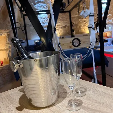 Liefdeshotel - Le Secret Des Profondeurs