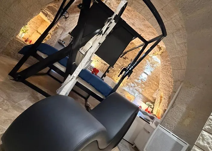 - Le Secret Des Profondeurs Gennes-Val-de-Loire